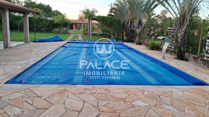 Chácara à venda com 3 quartos, 150m² - Foto 3