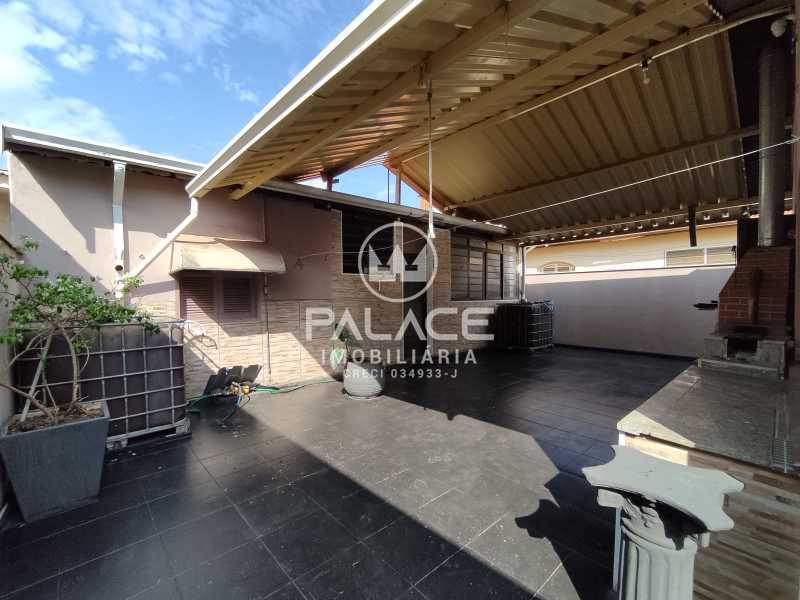 Casa para alugar com 4 quartos, 200m² - Foto 25