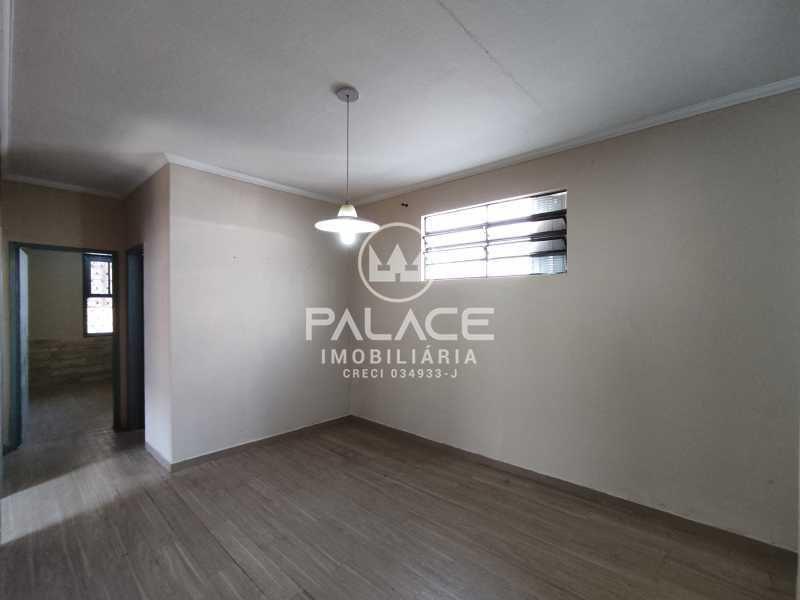Casa para alugar com 4 quartos, 200m² - Foto 5