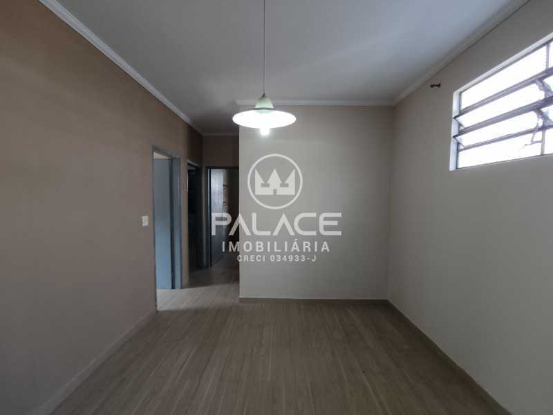 Casa para alugar com 4 quartos, 200m² - Foto 7