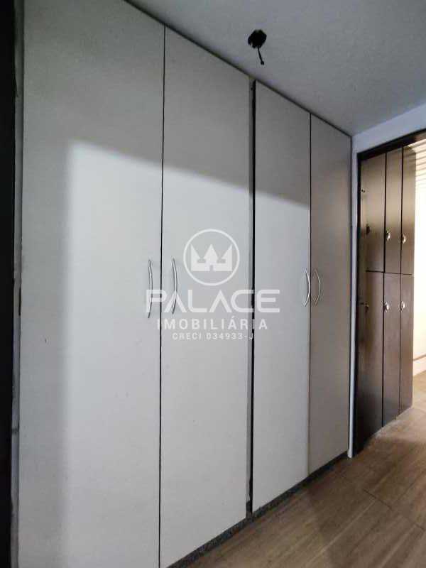 Casa para alugar com 4 quartos, 200m² - Foto 19