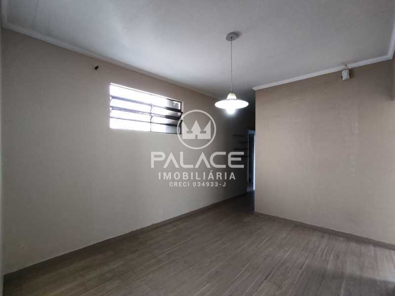 Casa para alugar com 4 quartos, 200m² - Foto 6
