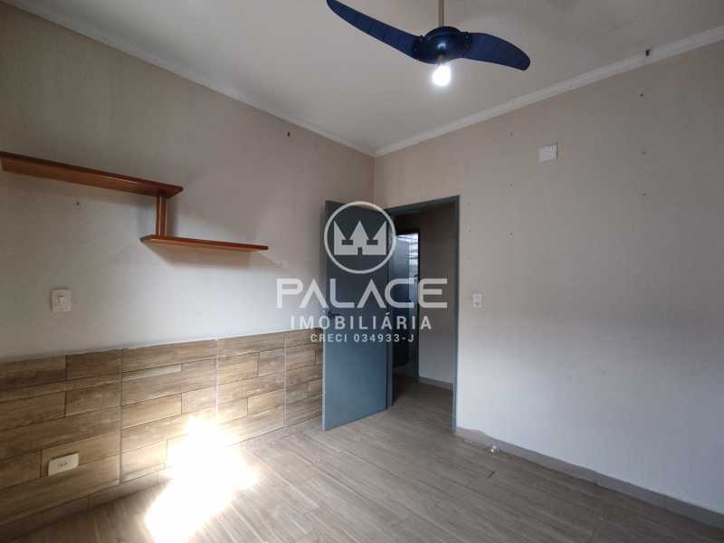 Casa para alugar com 4 quartos, 200m² - Foto 10