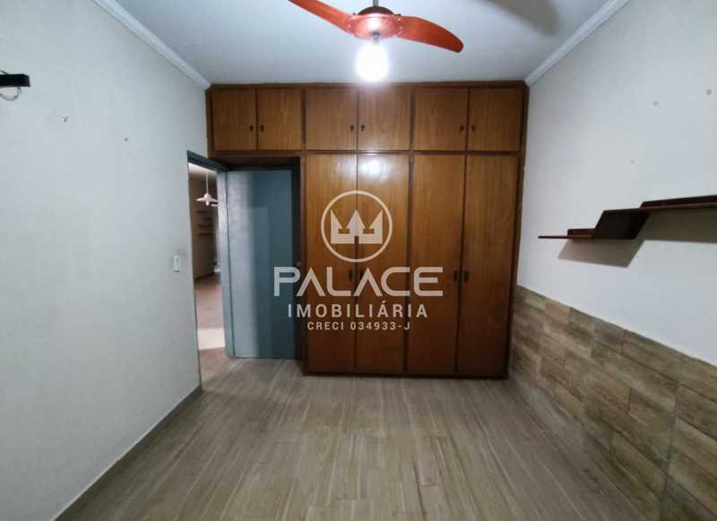 Casa para alugar com 4 quartos, 200m² - Foto 13