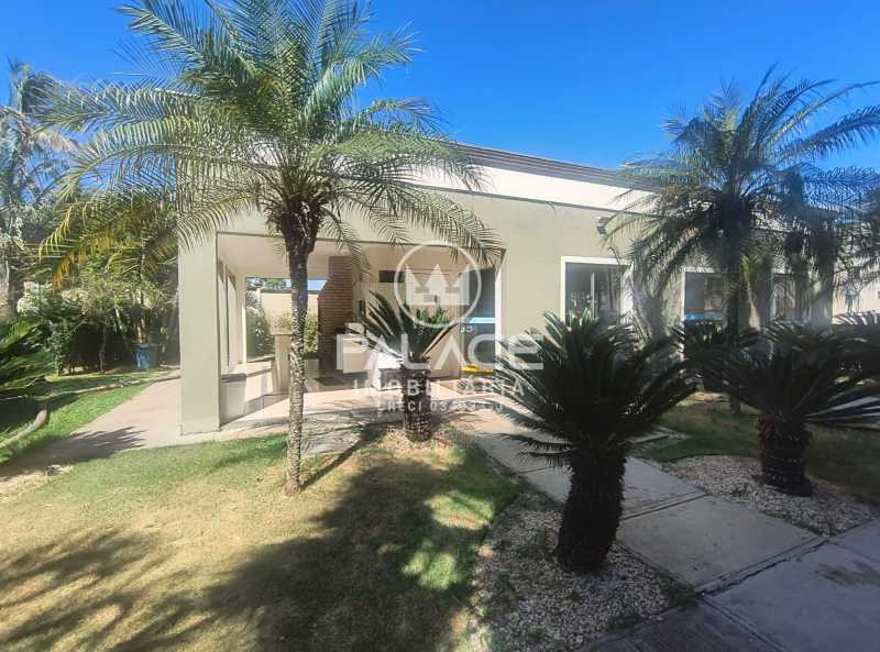 Apartamento para alugar com 2 quartos, 80m² - Foto 16