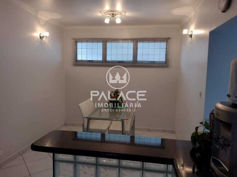 Casa à venda com 2 quartos, 180m² - Foto 4