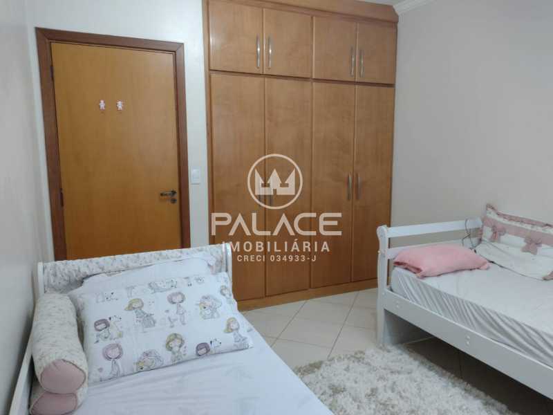 Casa à venda com 2 quartos, 180m² - Foto 14
