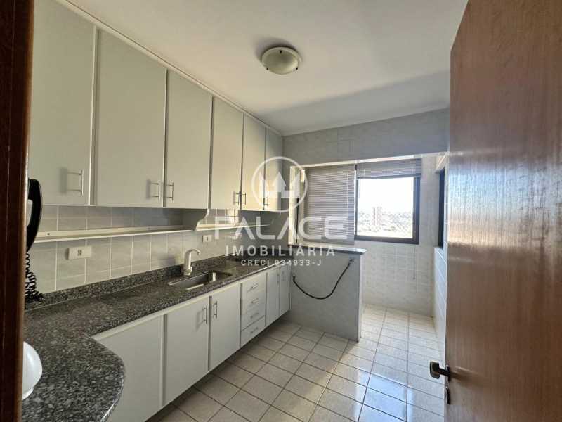 Apartamento à venda com 3 quartos, 108m² - Foto 5