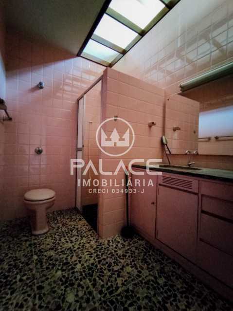 Casa para alugar com 3 quartos, 325m² - Foto 20