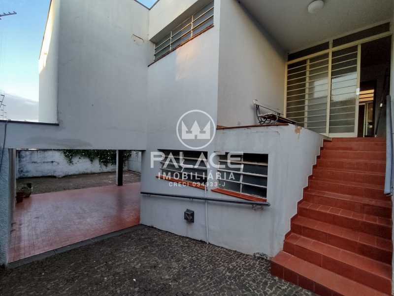 Casa para alugar com 3 quartos, 325m² - Foto 21