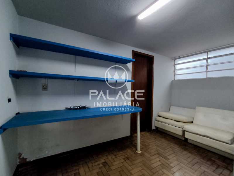 Casa para alugar com 3 quartos, 325m² - Foto 23