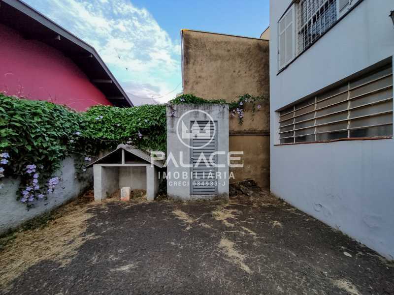 Casa para alugar com 3 quartos, 325m² - Foto 30