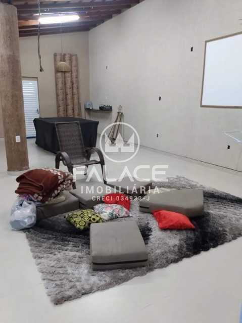 Chácara à venda com 2 quartos, 180m² - Foto 11