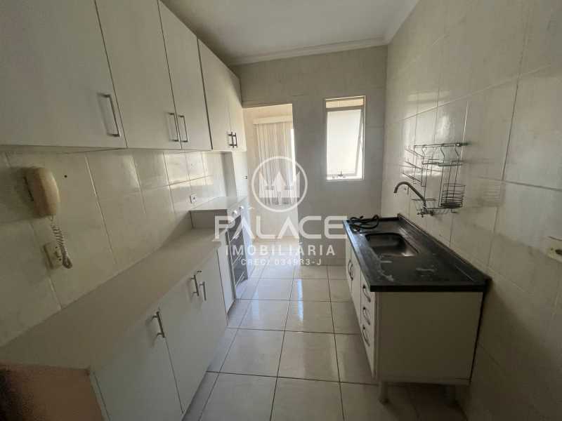 Apartamento para alugar com 2 quartos, 62m² - Foto 2