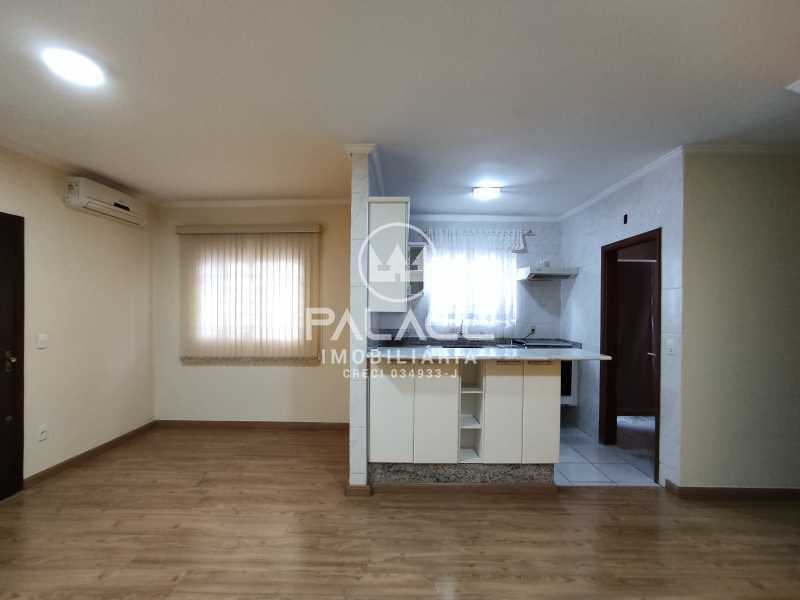 Casa para alugar com 2 quartos, 105m² - Foto 10