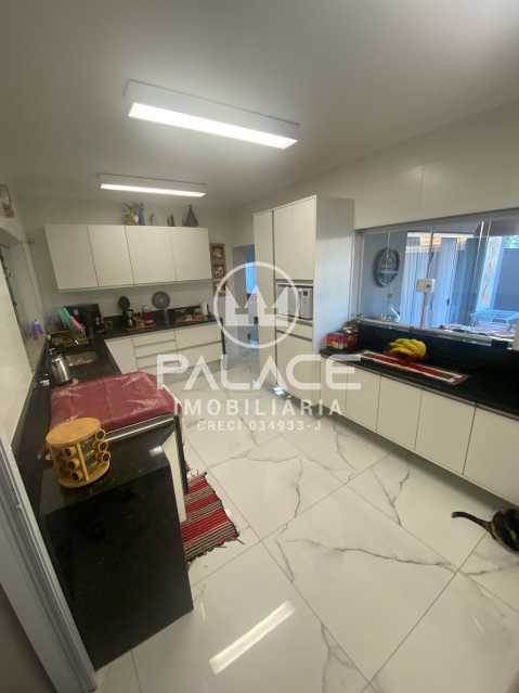 Casa de Condomínio à venda com 4 quartos, 291m² - Foto 17