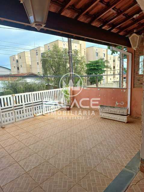 Casa à venda com 3 quartos, 170m² - Foto 2
