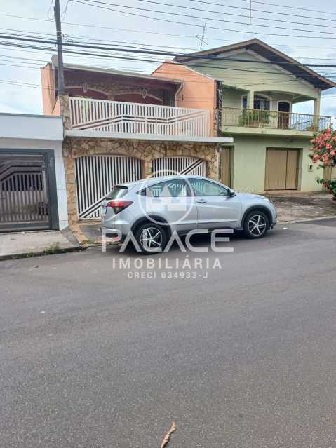 Casa à venda com 3 quartos, 170m² - Foto 11