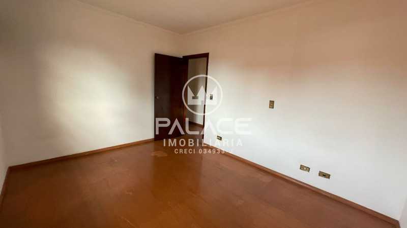 Casa à venda e aluguel com 4 quartos, 215m² - Foto 5