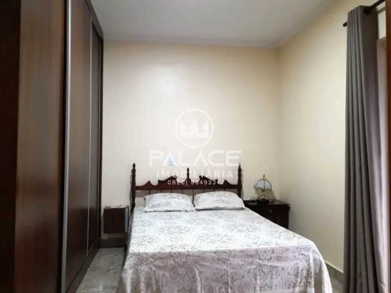 Casa à venda com 3 quartos, 90m² - Foto 14