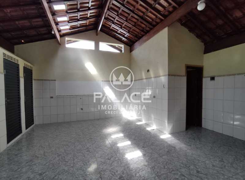 Casa para alugar com 2 quartos, 98m² - Foto 23
