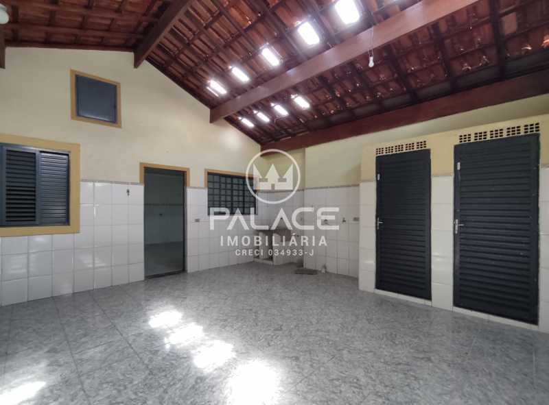 Casa para alugar com 2 quartos, 98m² - Foto 27
