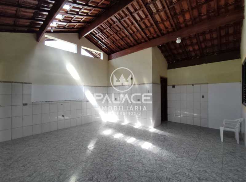 Casa para alugar com 2 quartos, 98m² - Foto 24