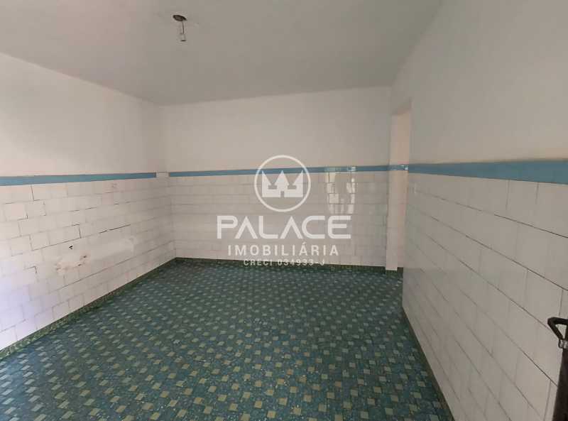 Casa para alugar com 2 quartos, 115m² - Foto 17