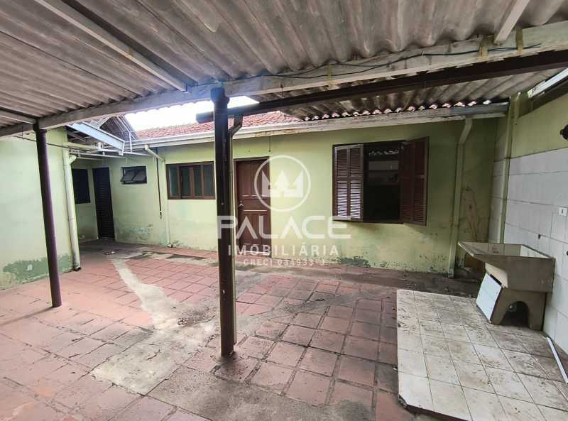 Casa para alugar com 2 quartos, 115m² - Foto 4