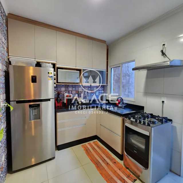 Casa à venda com 3 quartos, 109m² - Foto 1