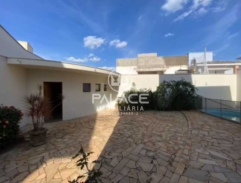 Casa de Condomínio para alugar com 3 quartos, 220m² - Foto 13