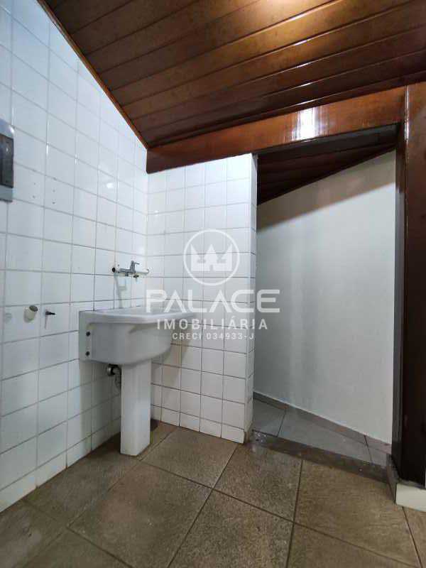 Casa à venda e aluguel com 1 quarto, 107m² - Foto 23