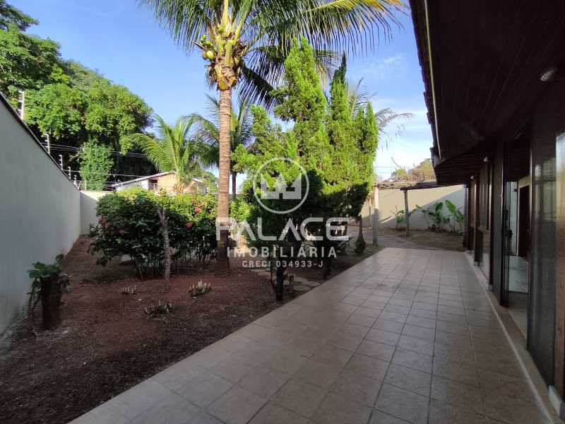 Casa à venda e aluguel com 1 quarto, 107m² - Foto 9