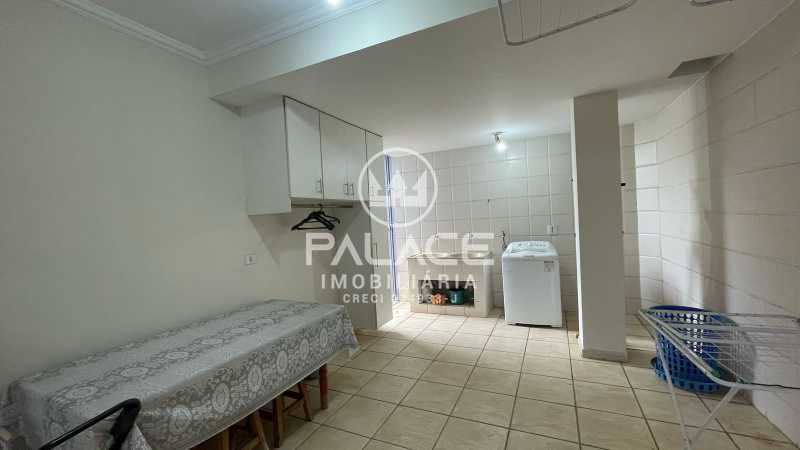 Casa para alugar com 3 quartos, 230m² - Foto 22