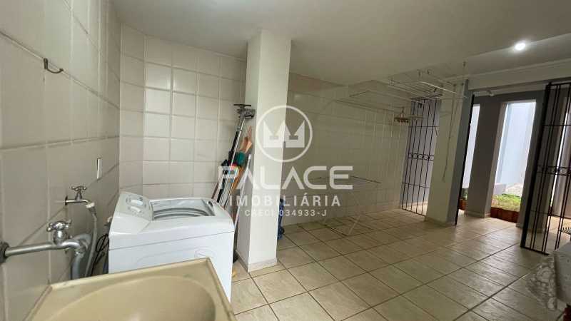 Casa para alugar com 3 quartos, 230m² - Foto 23
