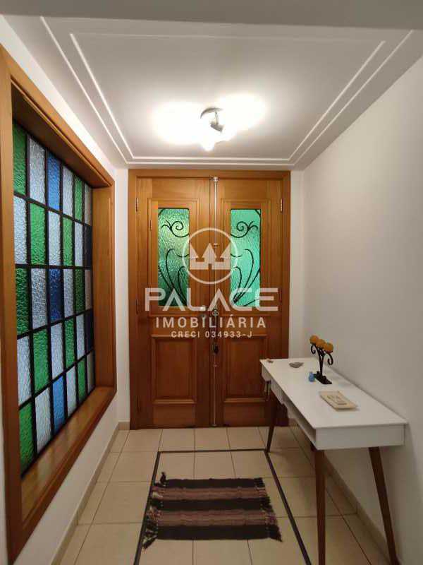Casa à venda e aluguel com 3 quartos, 241m² - Foto 4