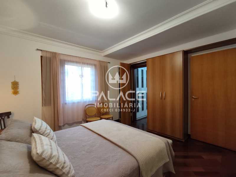 Casa à venda e aluguel com 3 quartos, 241m² - Foto 11