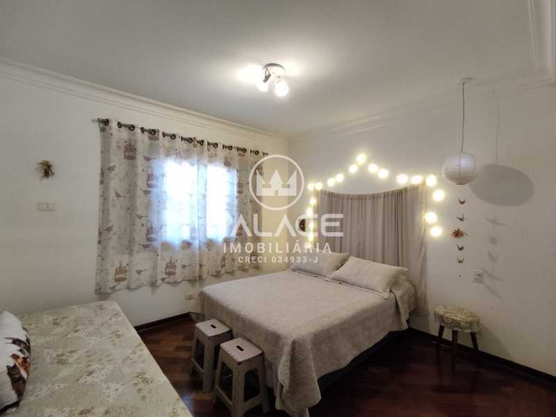 Casa à venda e aluguel com 3 quartos, 241m² - Foto 16