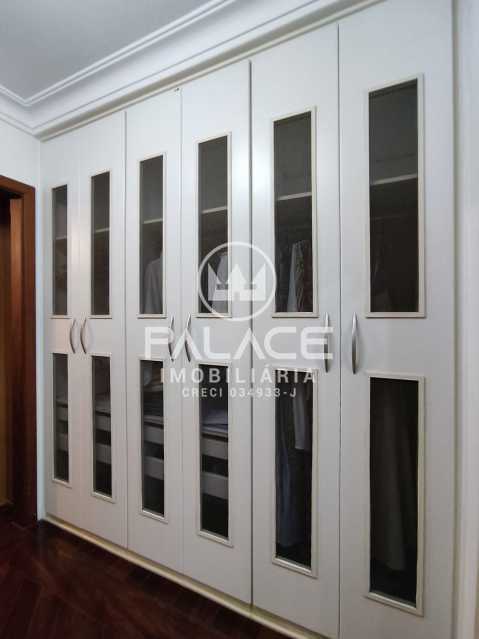 Casa à venda e aluguel com 3 quartos, 241m² - Foto 12