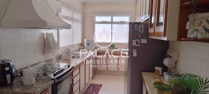 Apartamento à venda com 3 quartos, 150m² - Foto 16