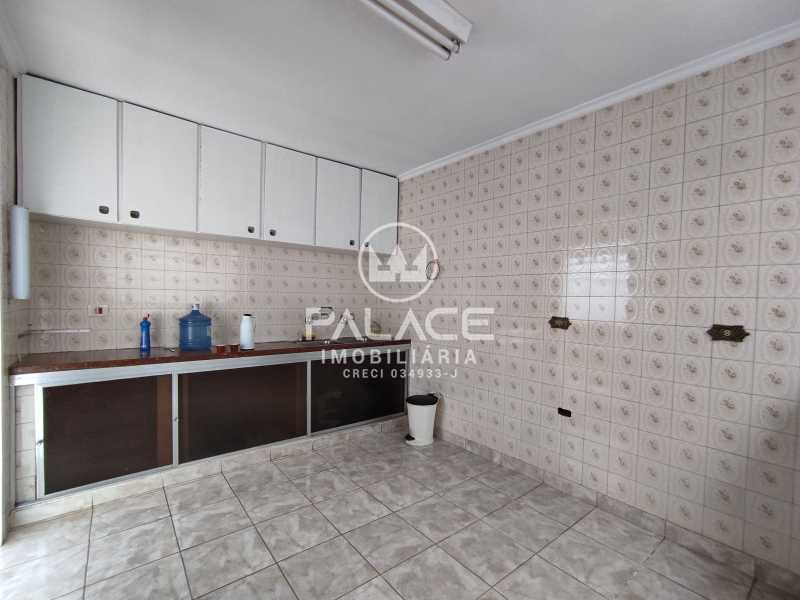 Casa Comercial para alugar com 4 quartos, 114m² - Foto 15