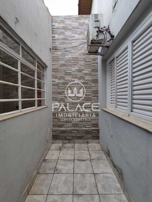 Casa Comercial para alugar com 4 quartos, 114m² - Foto 14