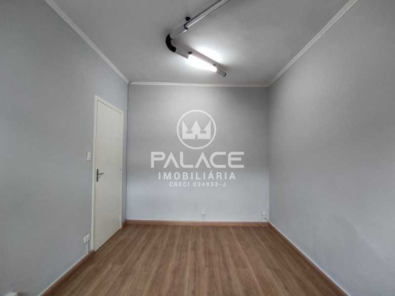 Casa Comercial para alugar com 4 quartos, 114m² - Foto 11