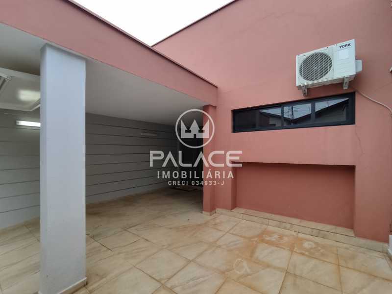 Casa Comercial para alugar com 4 quartos, 114m² - Foto 3