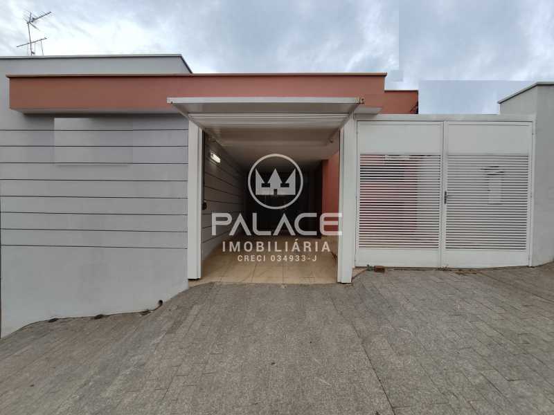 Casa Comercial para alugar com 4 quartos, 114m² - Foto 2