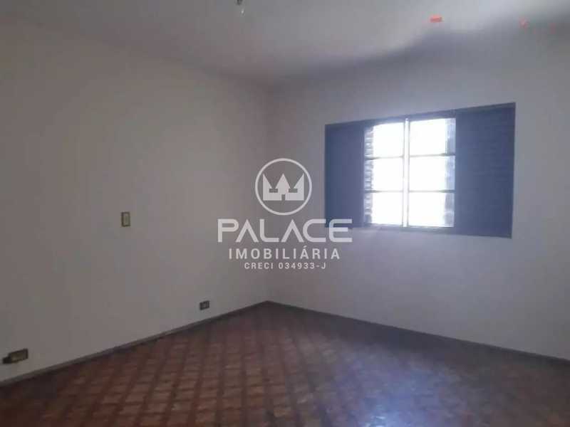 Casa à venda com 3 quartos, 200m² - Foto 4