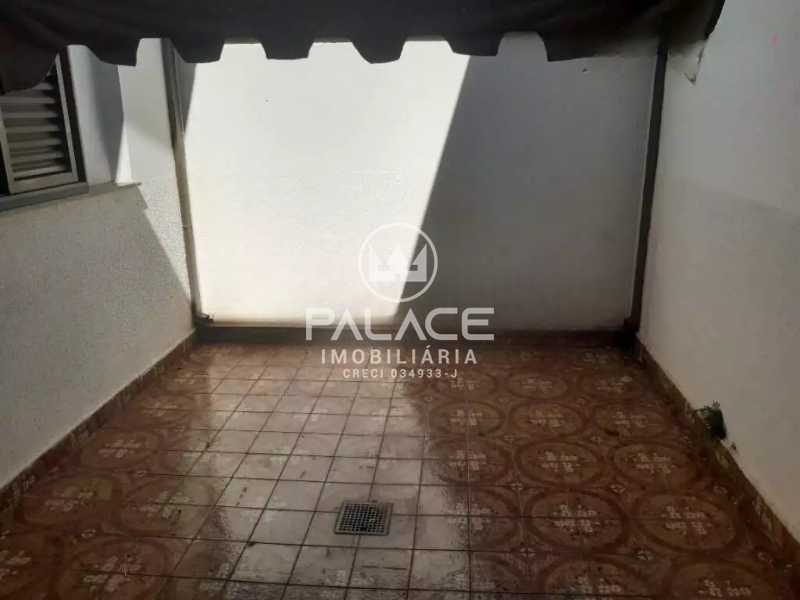 Casa à venda com 3 quartos, 200m² - Foto 7