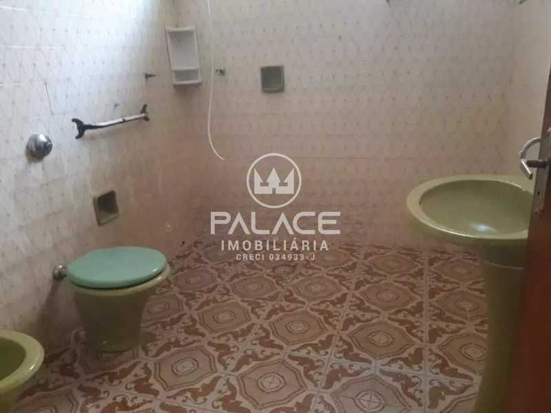 Casa à venda com 3 quartos, 200m² - Foto 14