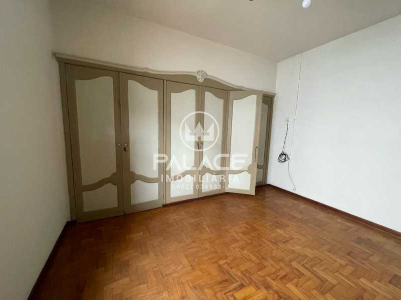 Casa para alugar com 4 quartos, 245m² - Foto 9