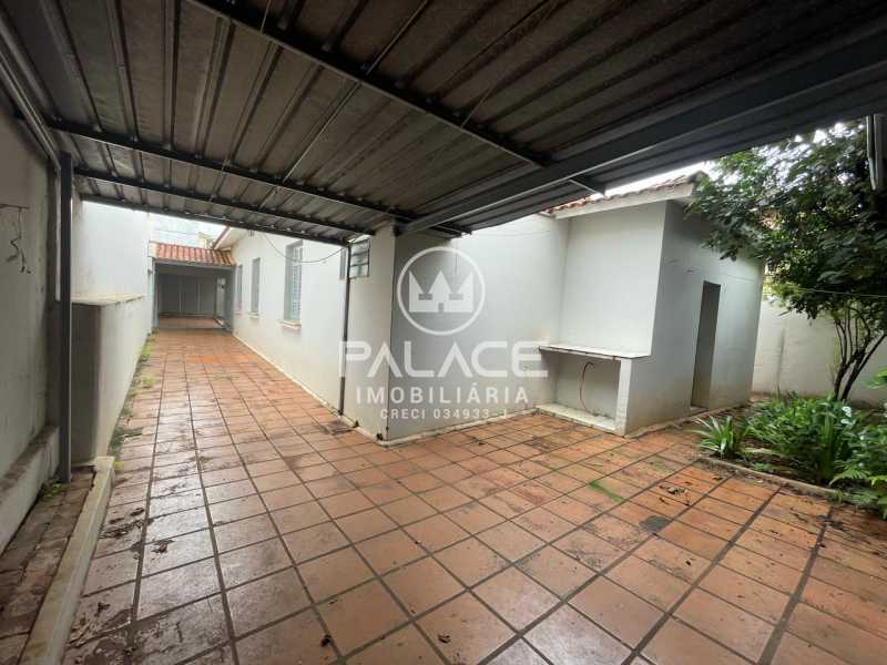 Casa para alugar com 4 quartos, 245m² - Foto 21